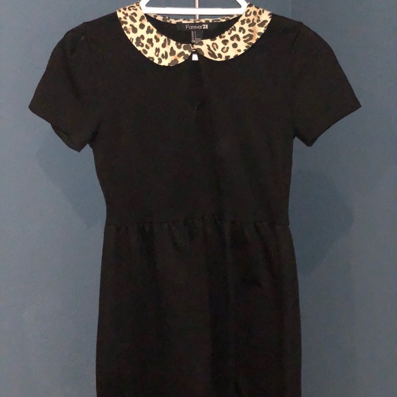 Leopard Key-hole Collar Dress - Picture 1 of 3